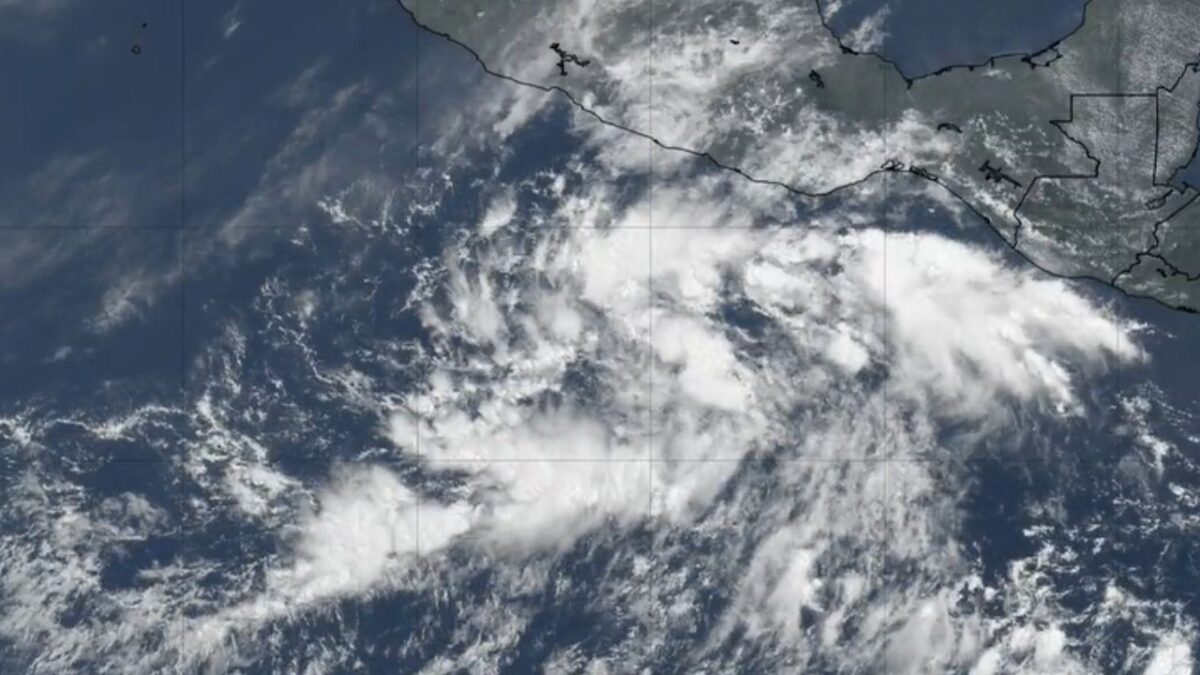 Esta mañana se formó la tormenta tropical Alvin a partir de la Depresión tropical Uno-E.