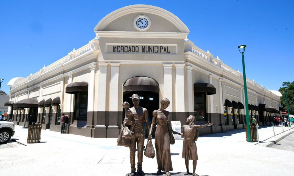 Por primera vez en más de un siglo, un gobernador rehabilita el Mercado Municipal No. 1 “José María Pino Suárez”, espacio icónico