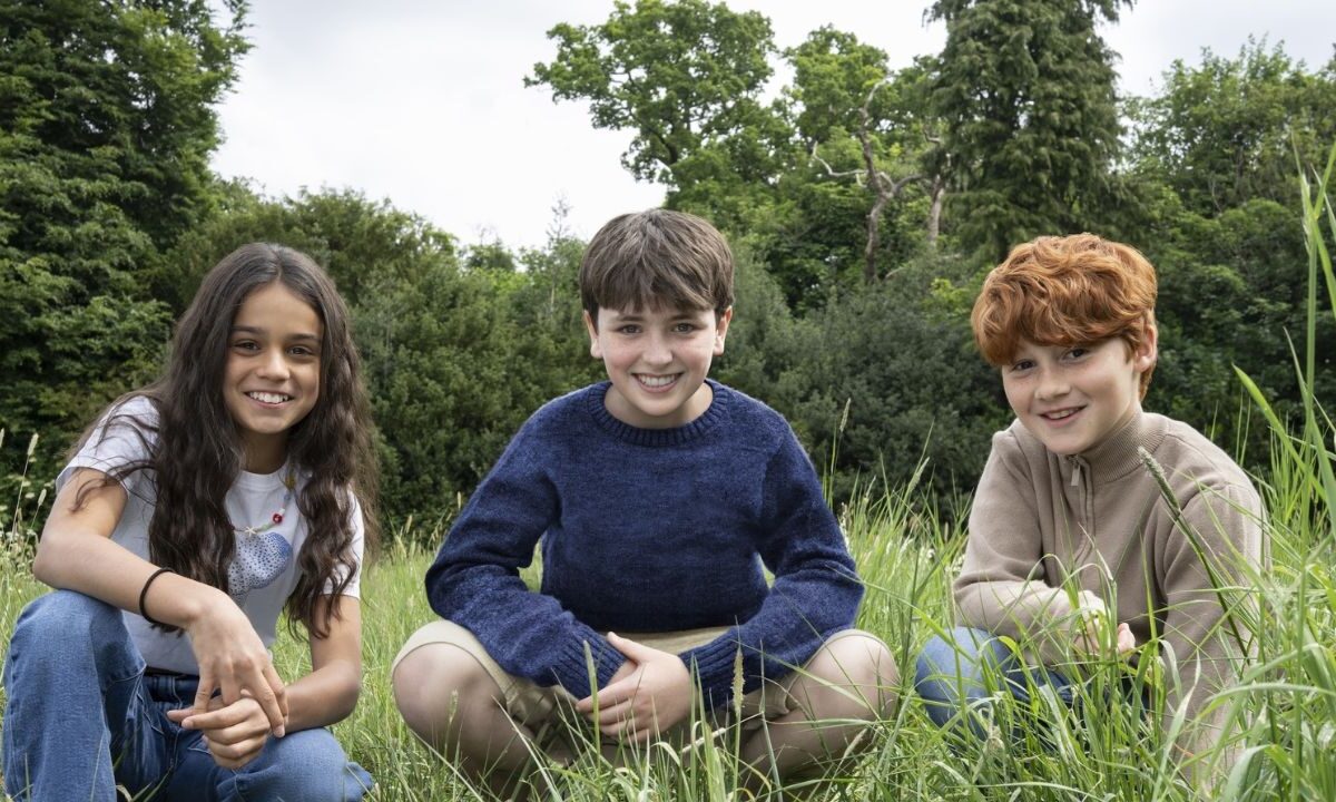 Finalmente, la serie de Harry Potter contará con la producción ejecutiva de la autora y creadora del universo de Hogwarts J.K. Rowling.