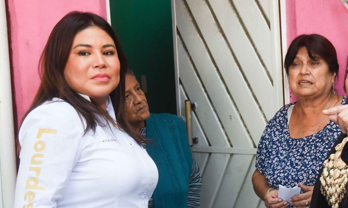 La alcaldesa de Iztacalco, Lourdes Paz, puso en marcha la el programa “Caminos de Luz" con el fin de combatir la inseguridad