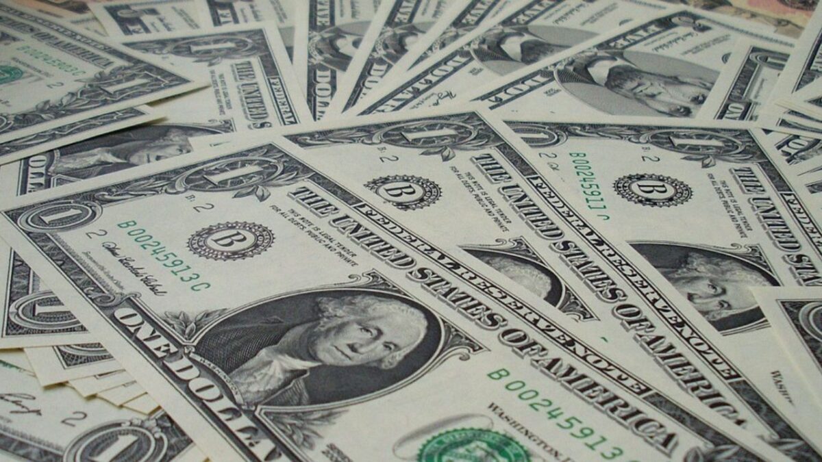 A pesar del contexto de desaceleración económica, México se puede salvar de una recesión, proyectó Monex.