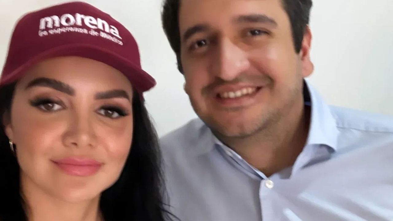 Gabriela Jiménez junto a Andrés Manuel López Beltrán en Durango