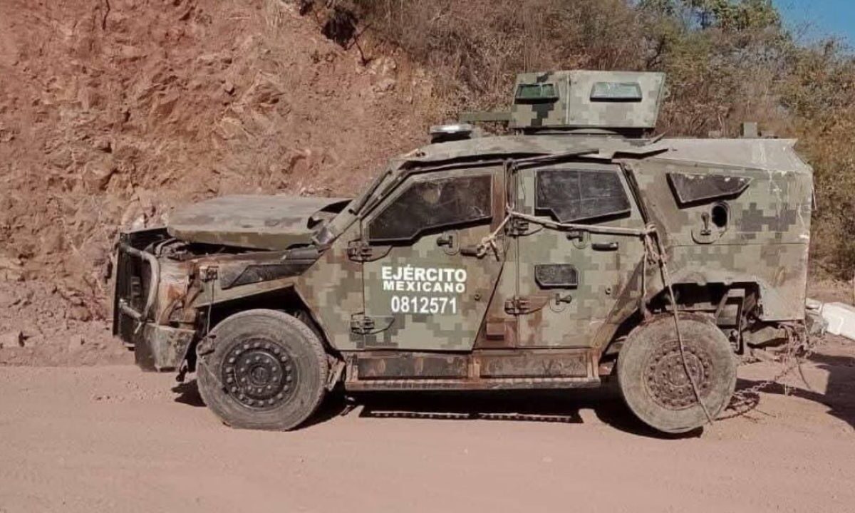 Mueren 8 militares de la Defensa al intentar desactivar una mina terrestre presuntamente colocada por el crímen organizado