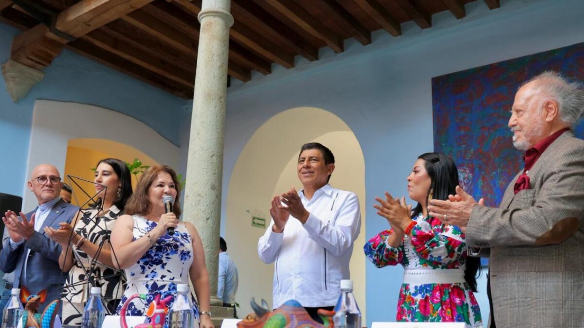 El gobernador de Oaxaca, Salomón Jara asistió a este evento que formaliza la organización y coordinación de las actividades llevadas a cabo por los diferentes negocios del sector turístico