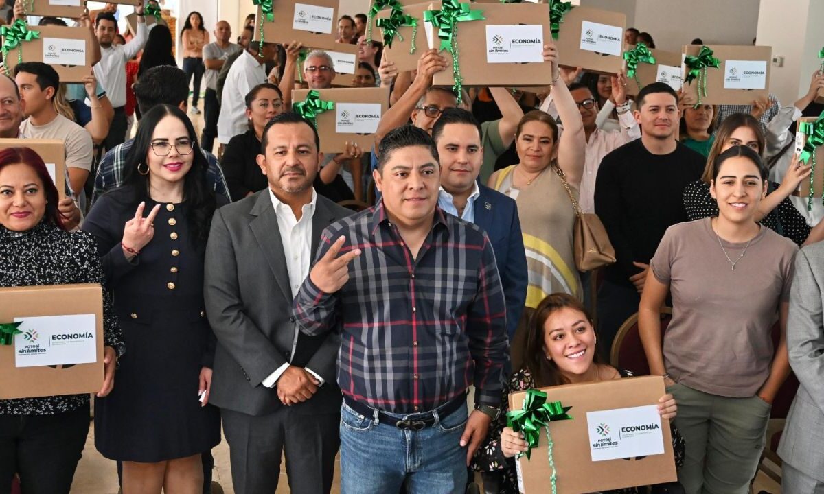 Ricardo Gallardo anunció mil 500 millones de pesos anuales en financiamientos para detonar el crecimiento sin límites del Estado.