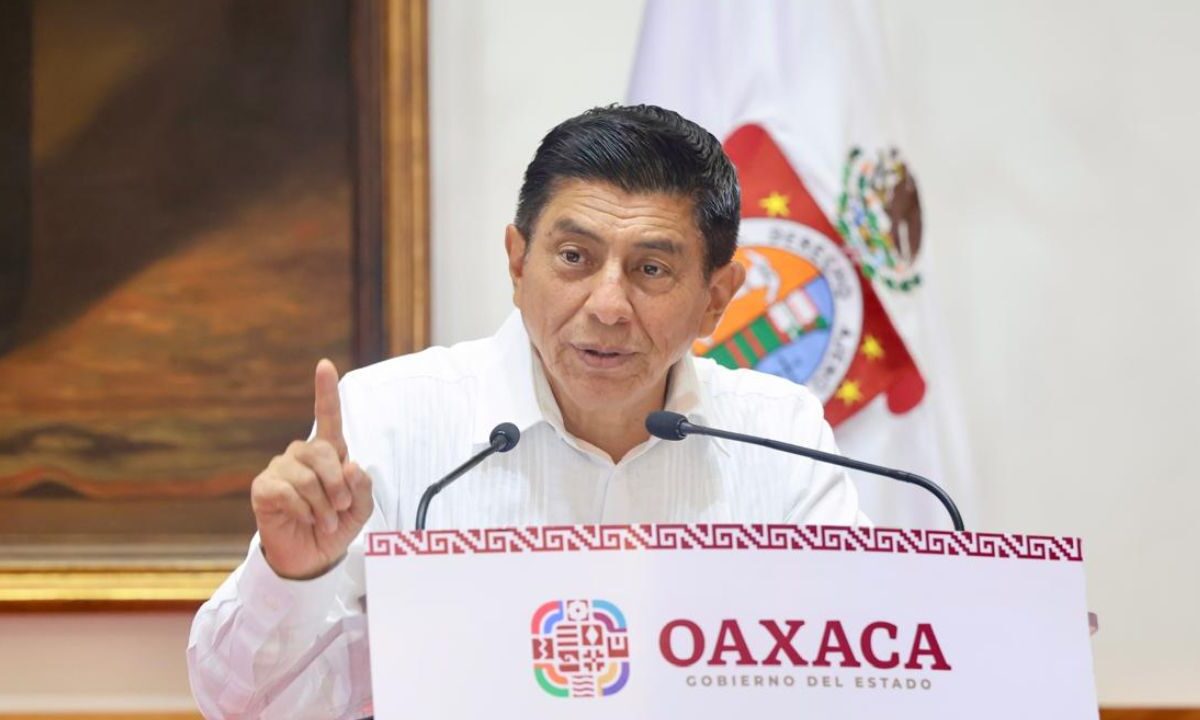 Salomón Jara Cruz, Gobernador de Oaxaca, llamó a alzar la voz en contra del impuesto contra remesas y exhorta a la ciudadanía a seguir sus pasos.