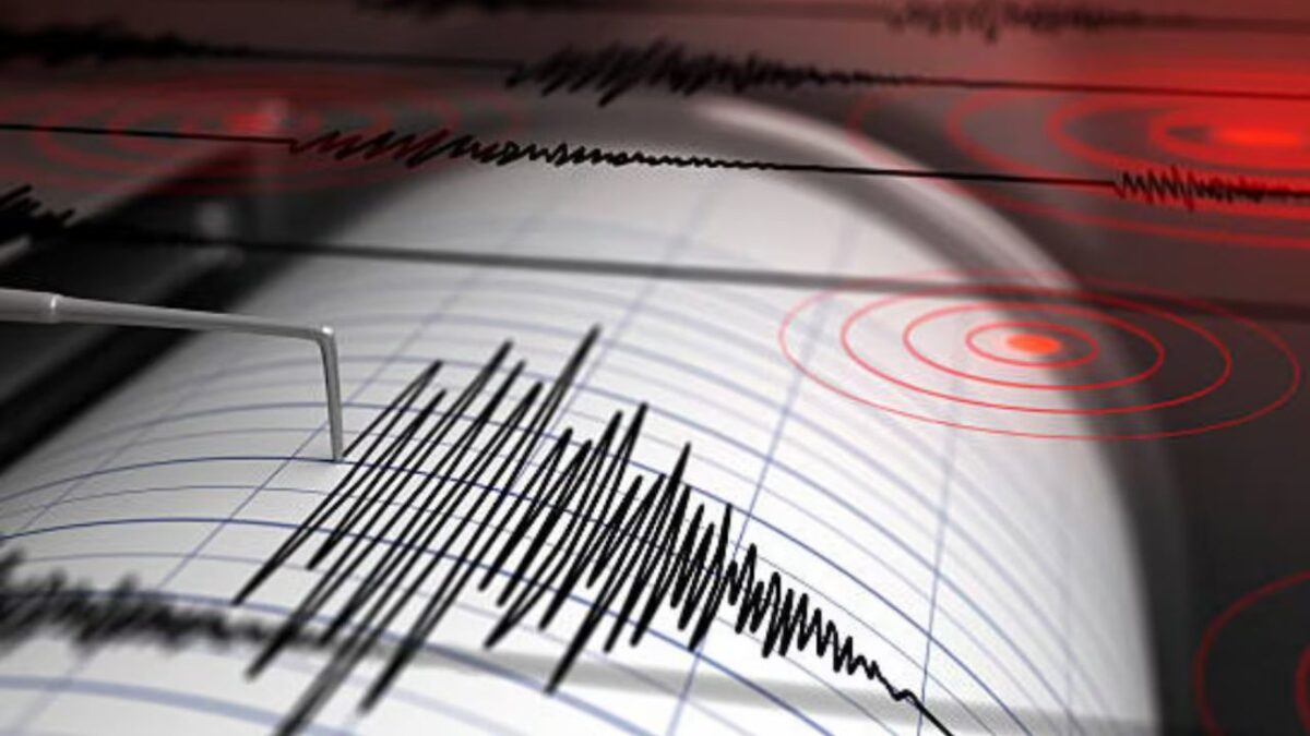 Sismo de magnitud 6.1 sacudió las islas griegas de Creta y Santorini.