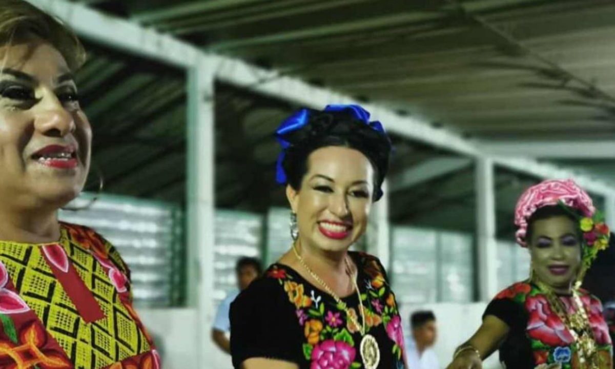 Los muxes son hombres que adoptan roles de género femeninos en la cultura zapoteca.