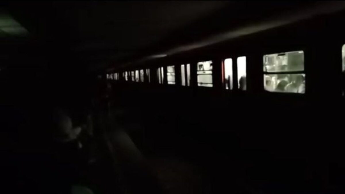 Reportan apagón en instalaciones del Metro en la Línea B.