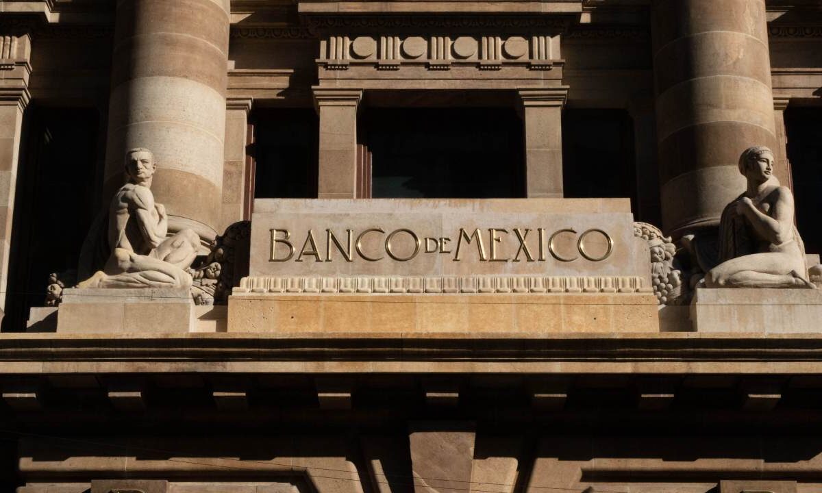 Banxico proyectó que los aranceles impulsarán baja de la tasa de referencia.