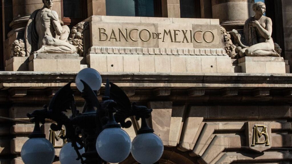 La Junta decidió reducir la tasa de fondeo en 50 puntos base.