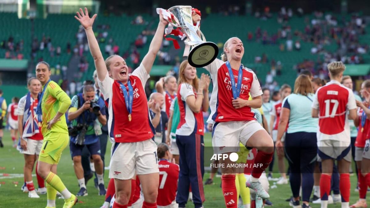 El Arsenal se corona campeón de la Champions League Femenil tras vencer al Barcelona.