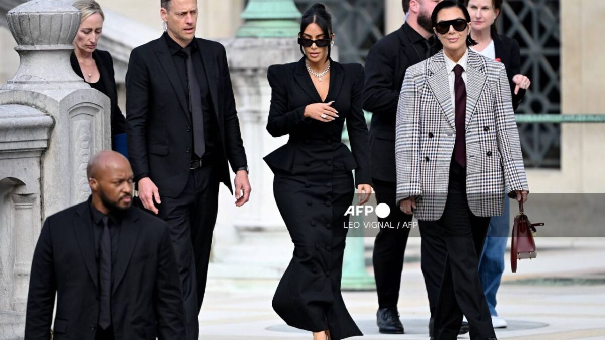 Los asaltantes que robaron joyas y dinero a Kim Kardashian en París recibieron una sentencia de 3 años de cárcel, pero no volverán a prisión.