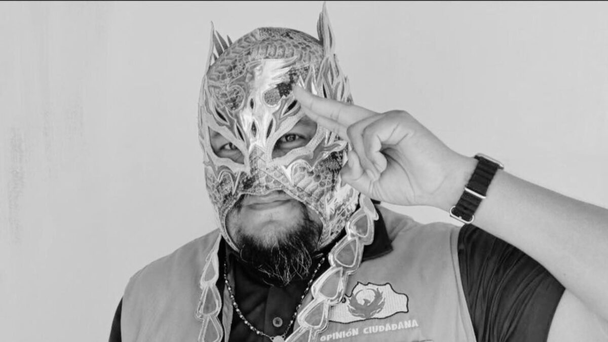 José Carlos González, mejor conocido en redes sociales como "Fenix", fue asesinado a balazos en Acapulco, cuando salía de grabar un programa.