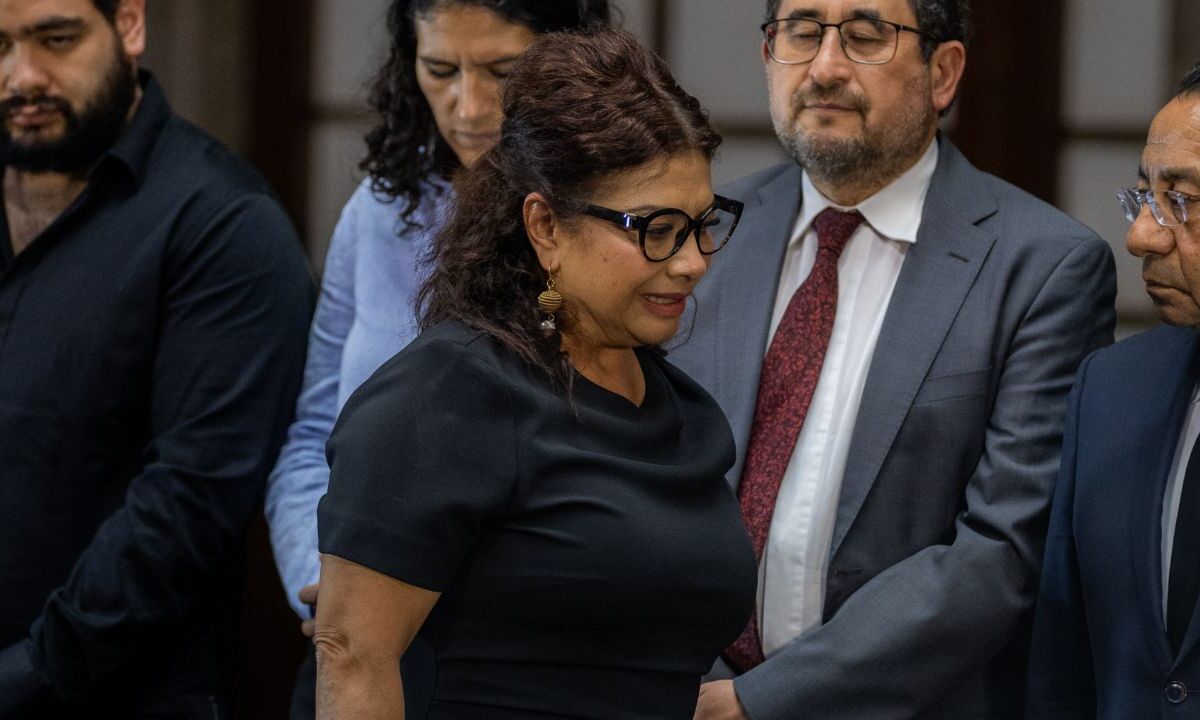 Tras lamentar la muerte de sus colaboradores Ximena Guzmán y José Muñoz, la gobernante reiteró que no habrá impunidad.