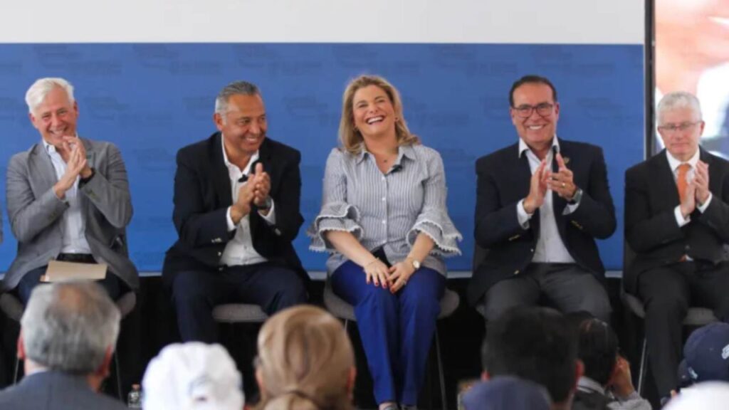 Maru Campos Galván encabezó en Ciudad Juárez la inauguración del colector Norzagaray, que beneficiará a cerca de 250 mil habitantes.