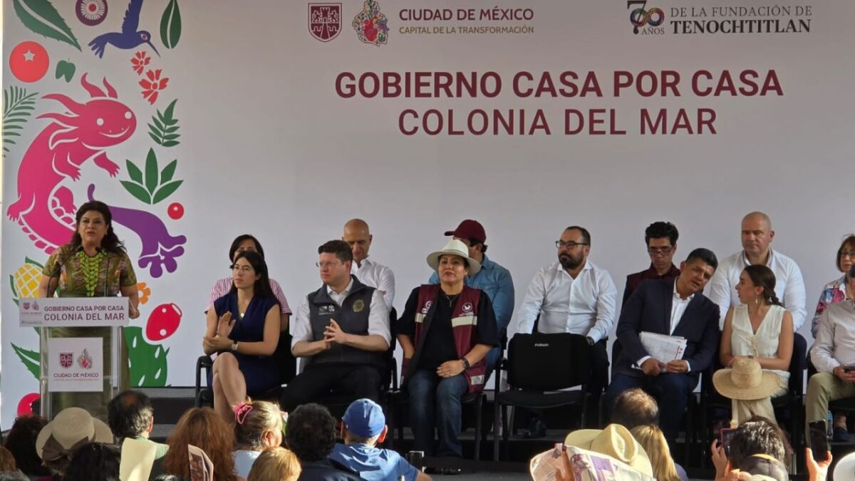 Clara Brugada anunció durante recorrido en la colonia Del Mar, en Tláhuac, que pondrá en marcha el programa para la atención de grietas en la CDMX.