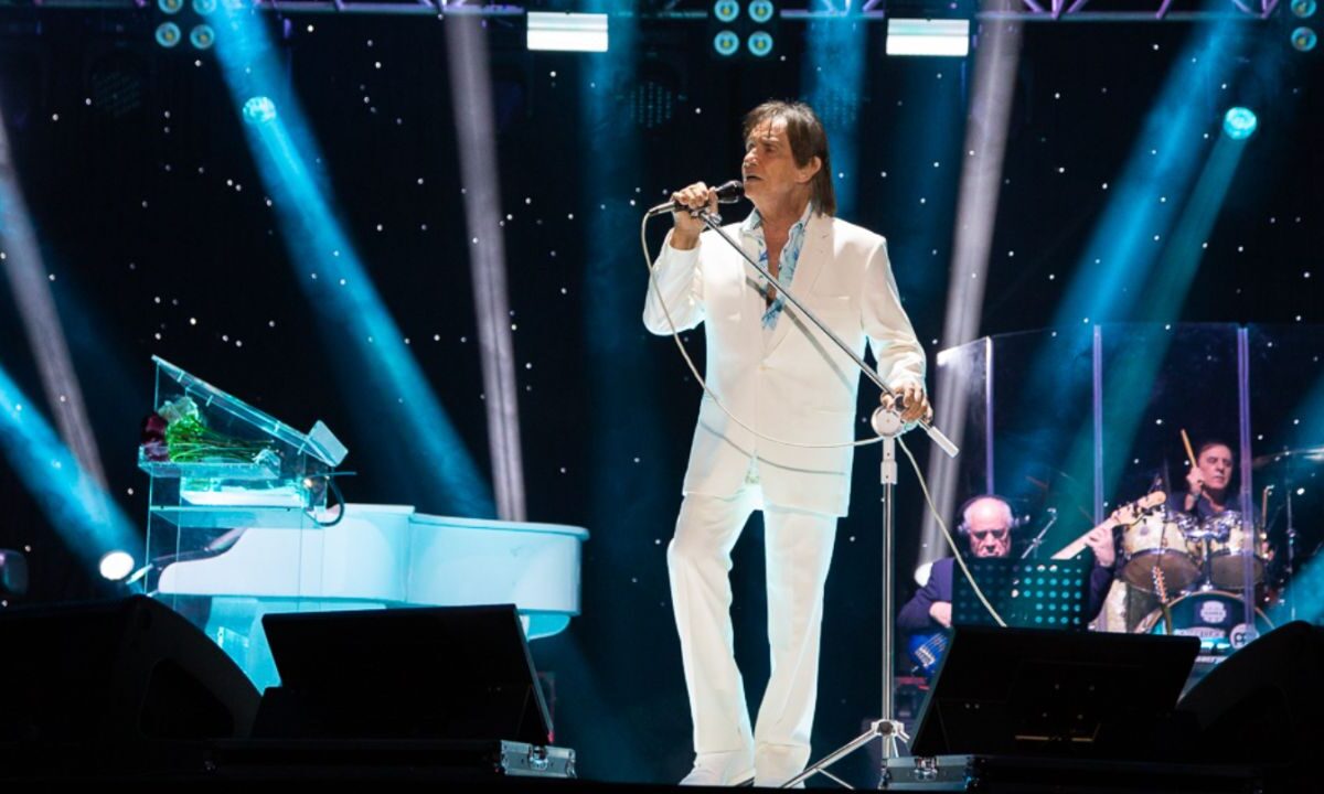 Los organizadores cancelaron el concierto que daría esta tarde Roberto Carlos en la Arena Guadalajara por recomendación del Ayuntamiento.