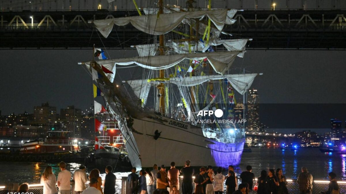 SRE informó que brinda asistencia consular a los cadetes de la Armada de México que resultaron heridos tras la colisión del buque Cuauhtémoc.