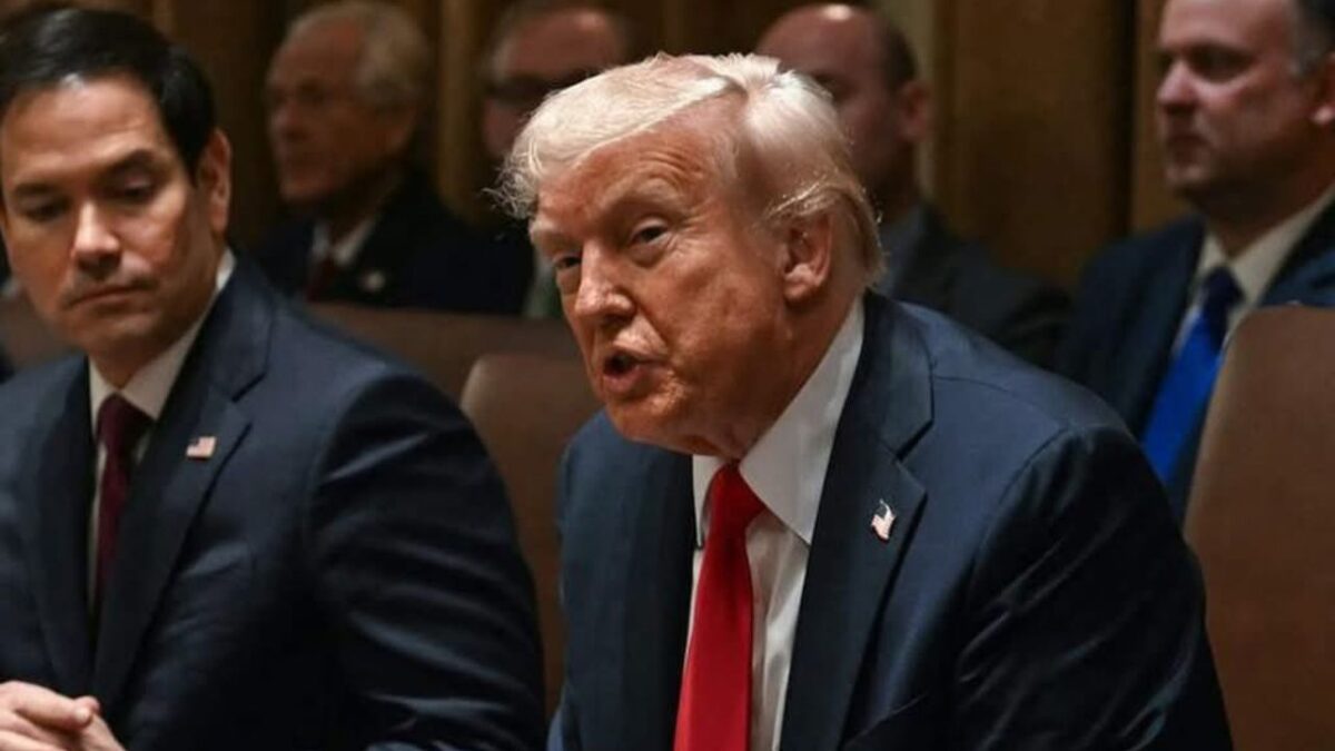Juez suspende aranceles recíprocos de Trump.