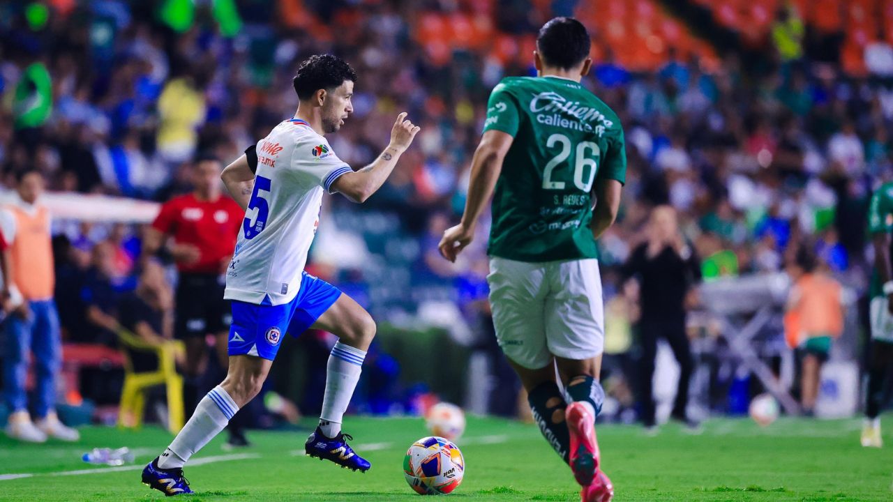 Cruz Azul se lleva la ventaja en el juego de ida contra León.