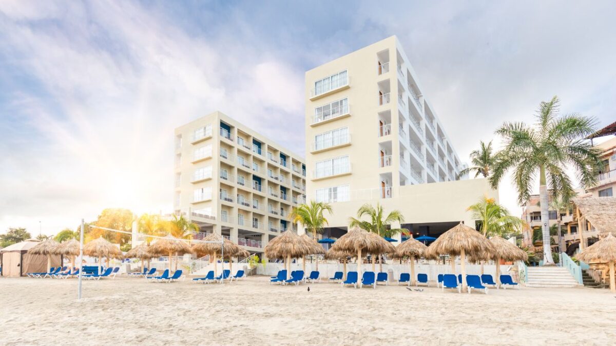 cadena de Hoteles Decameron