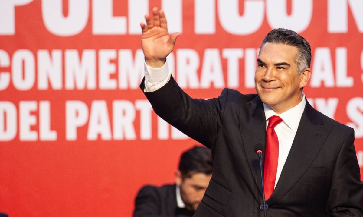 El presidente de la Sección Instructora externó que el dictamen de desafuero contra Alejandro Moreno, actual dirigente del PRI, está trabado