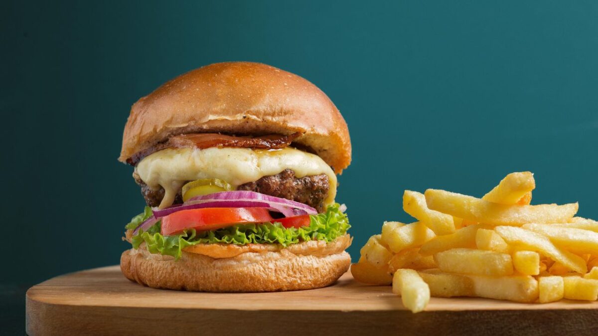 Este 28 de mayo del 2025 se realizará el Día de la Hamburguesa, un evento en el que se celebra a una de las comidas más populares en el sector rápido.