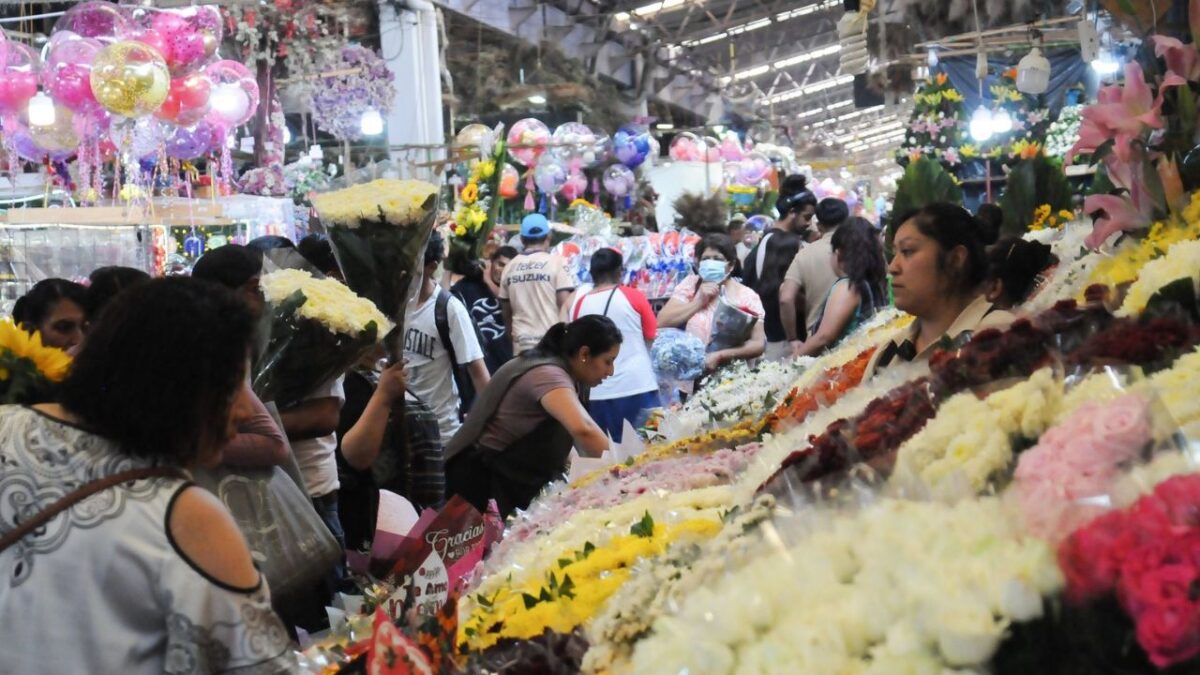 Estiman que las celebraciones en la Ciudad de México con motivo del Día de las Madres generarán una derrama económica de 4 mil 561 millones de pesos.