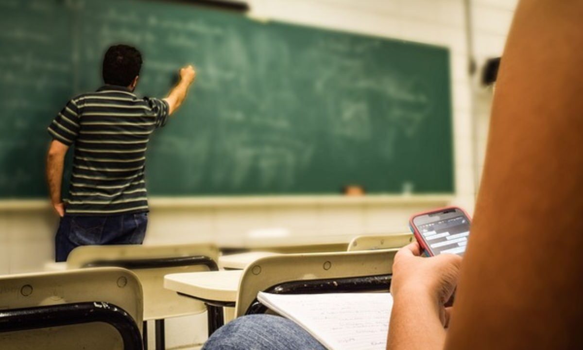 Entérate aquí si el próximo 15 de mayo, Día del Maestro, habrá o no clases de acuerdo con la SEP.