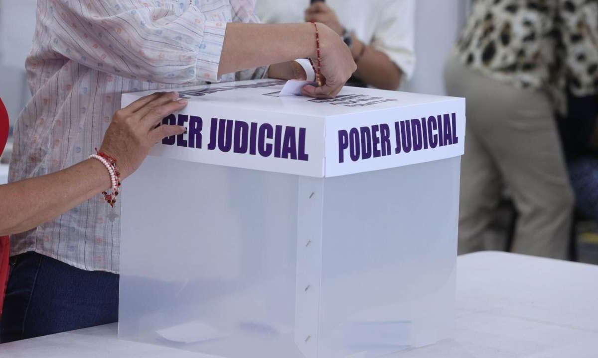 Para especialistas y exconsejeros del INE, la elección del próximo 1 de junio significará la demolición del Poder Judicial.