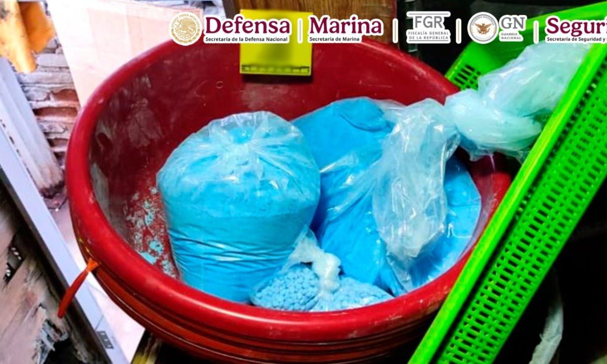 De acuerdo con Omar García Harfuch, titular de la SSPC, además de las pastillas se aseguraron más de 3 kilos de la misma droga sintética.