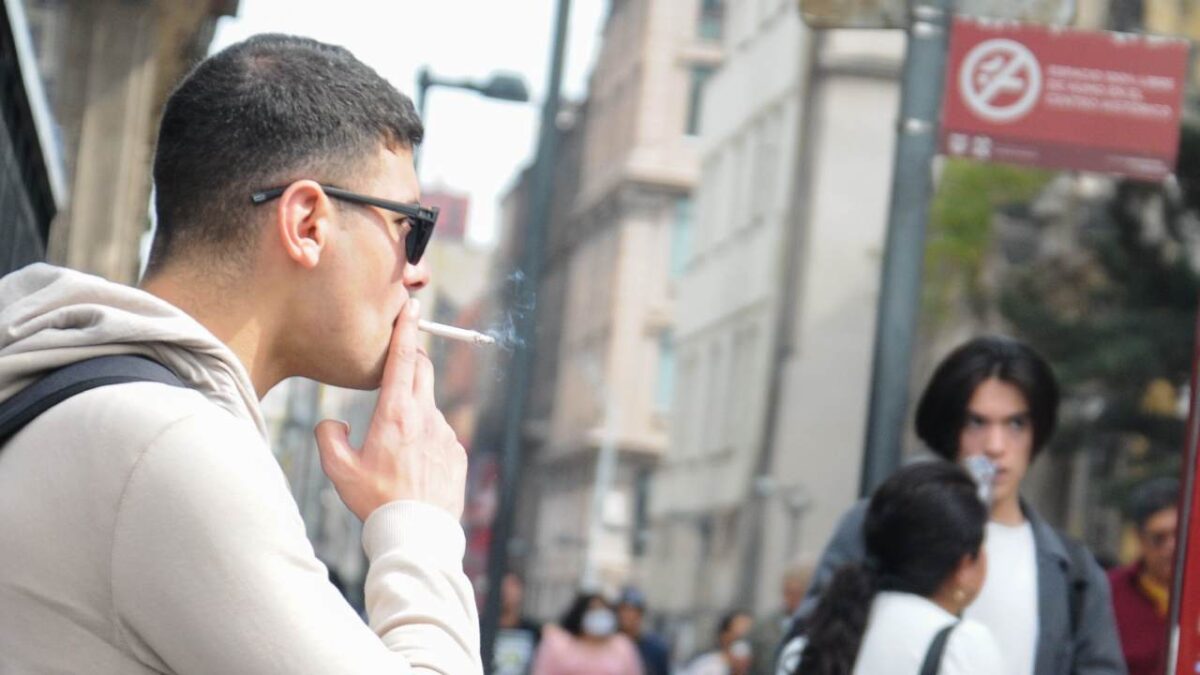 En estos lugares públicos queda estrictamente prohibido fumar.