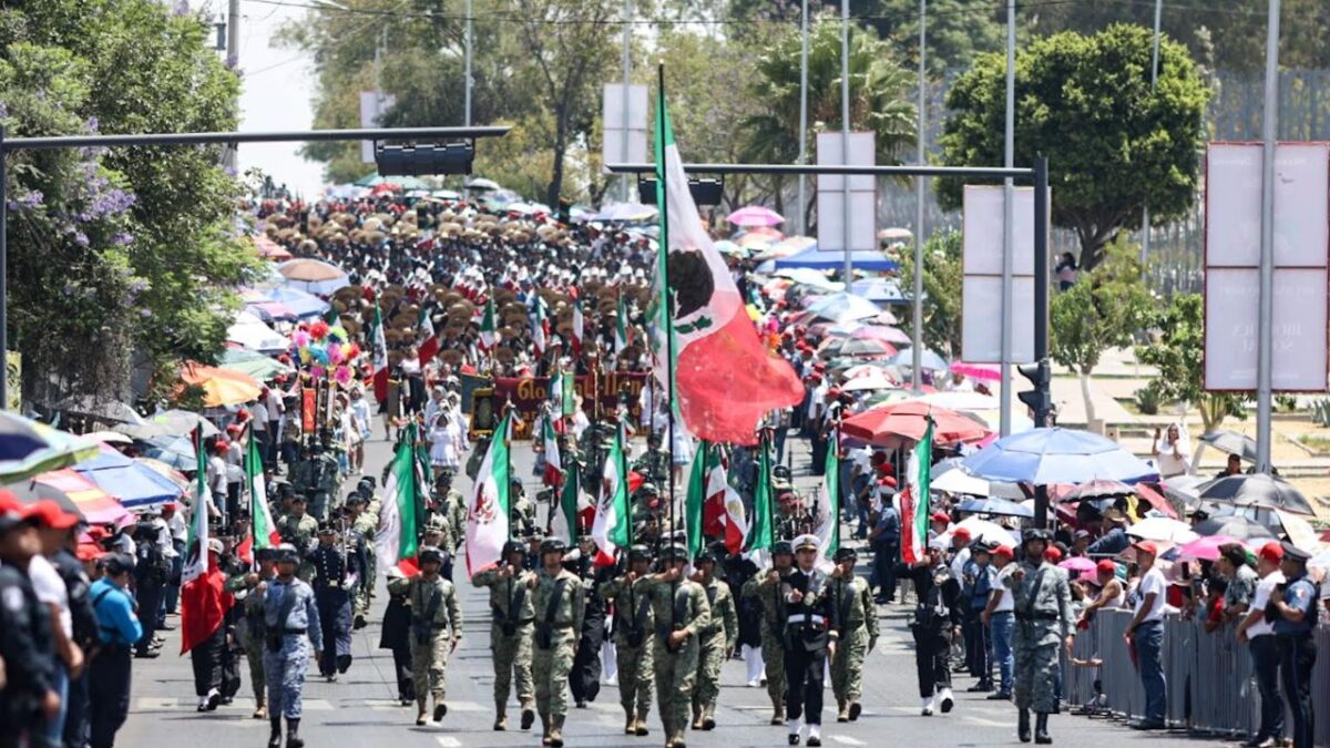 3 mil integrantes de la Defensa, Marina, Fuerza Aérea y Guardia Nacional participaron en el desfile
