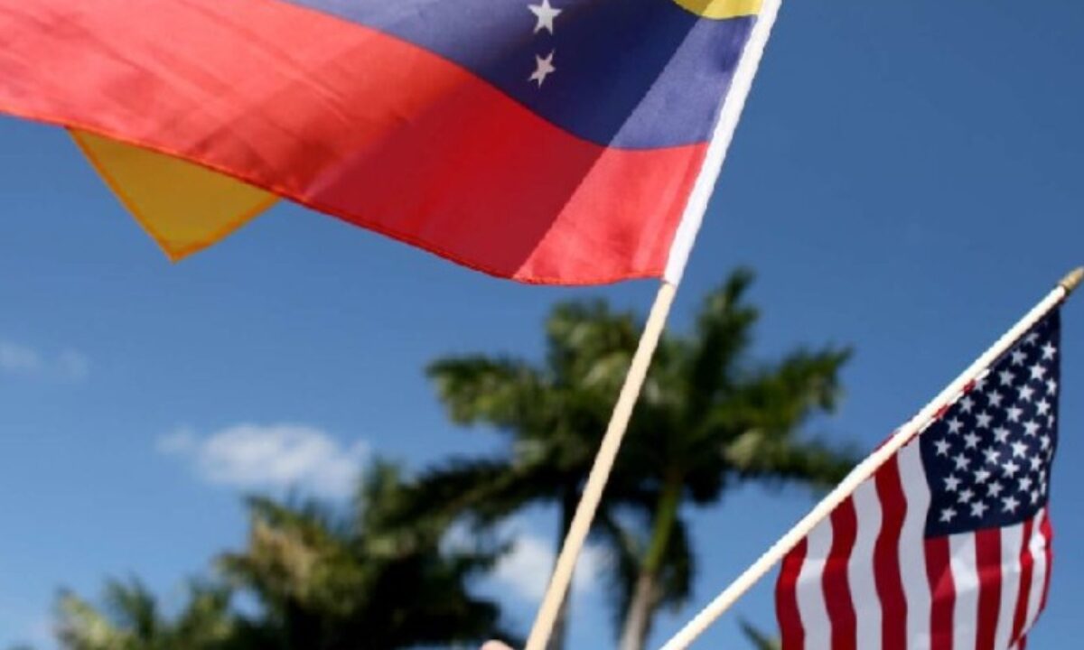 EU pide a sus ciudadanos salir de Venezuela y evitar visitarlo