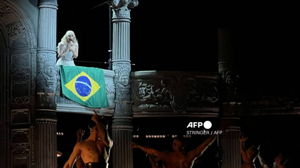 Frustran atentado con bomba en concierto de Lady Gaga en Brasil. Noticias en tiempo real