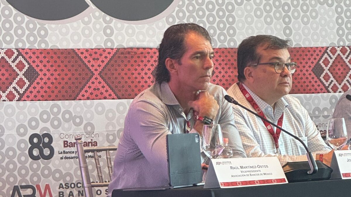 Raúl Martínez Ostos, vicepresidente de la ABM, señaló que, si se deja de pagar la deuda del Fobaproa, “sería gravísimo”, porque eso es parte de la consolidación de la deuda federal.