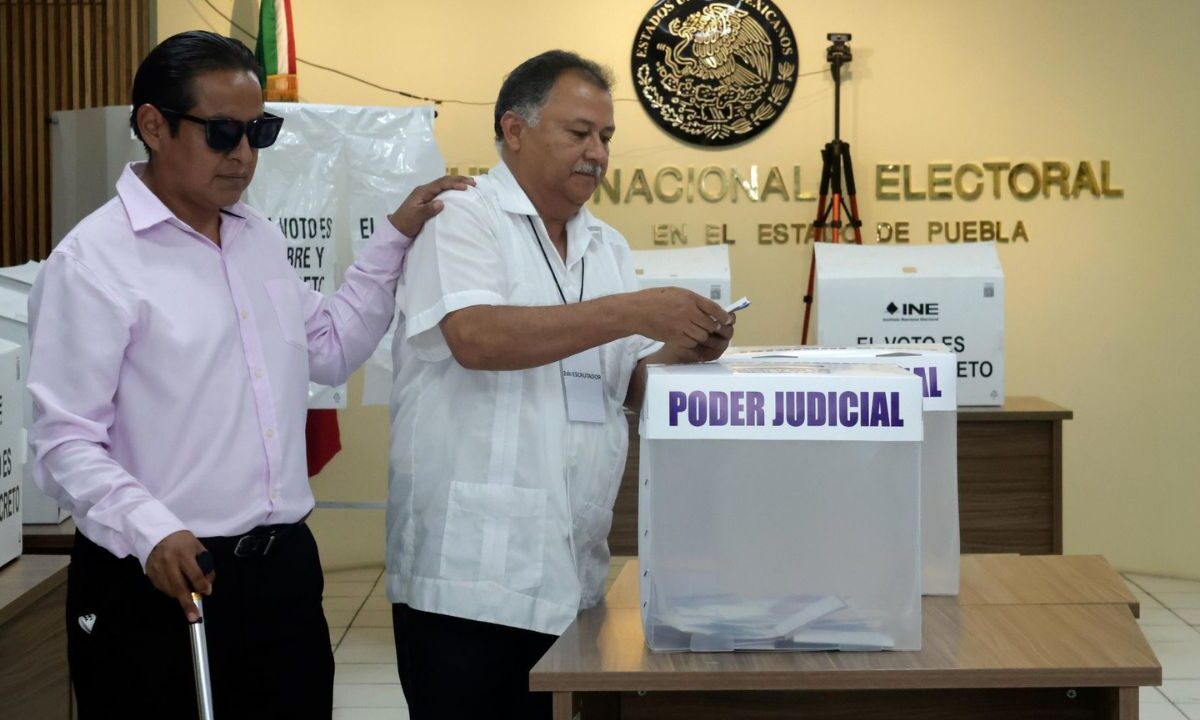 El consejero del INE, Jorge Montaño, pidió a la ciudadanía no ser parte del abstencionismo.