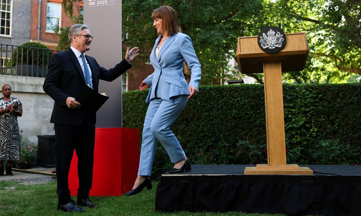 Por su parte, Von der Leyen, saludó en su intervención un “momento histórico” entre socios que “persiguen los mismos objetivos”