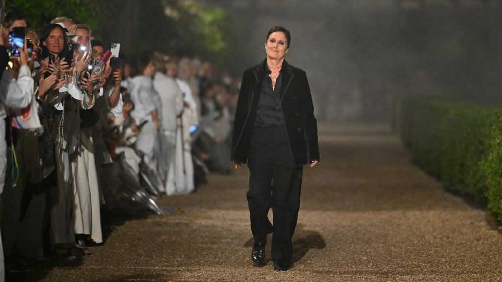 Maria Grazia deja la dirección artística de Dior. Noticias en tiempo real