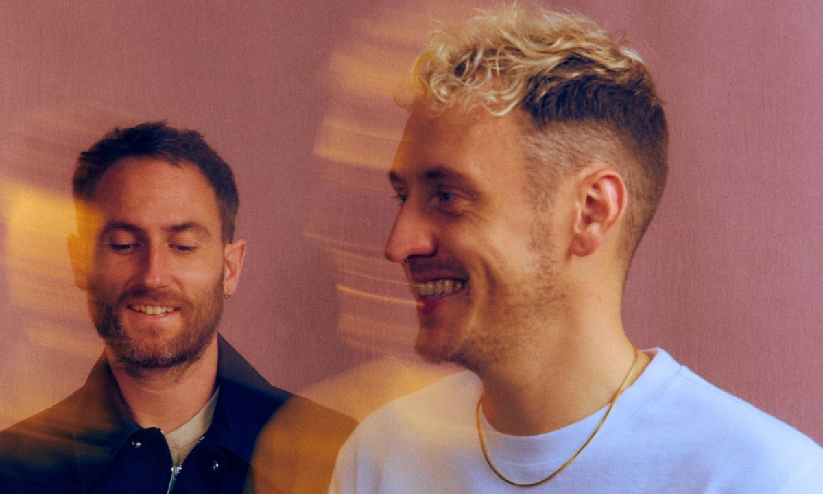 La agrupación inglesa Maribou State ha pisado los escenarios más importantes del mundo este año, uno de ellos fue el del festival de Coachella hace algunas semanas y en unos meses en Lollapalooza. La llegada a estos sitios se da en medio del lanzamiento de su más reciente álbum.