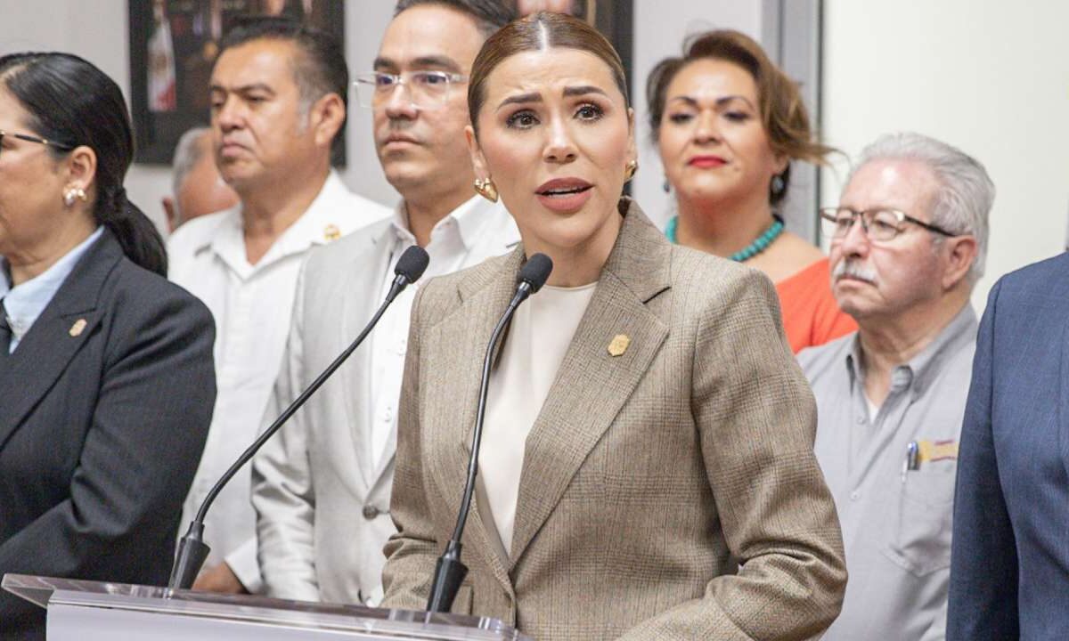 Marina del Pilar, gobernadora de Baja California, asegura que no tiene cuentas bancarias en el extranjero.