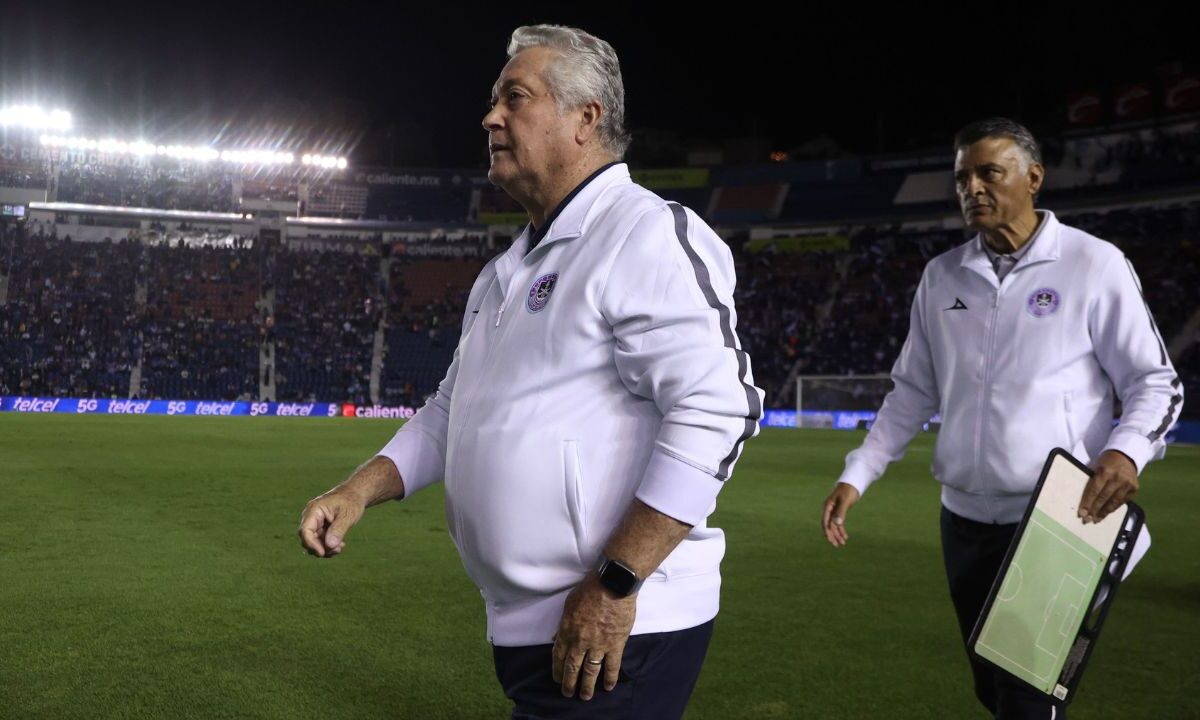 Mazatlán anuncia la salida de Vucetich del equipo