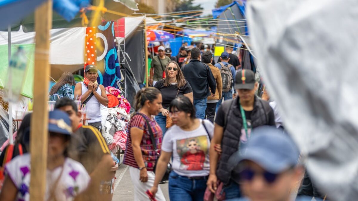 Plantón de la CNTE