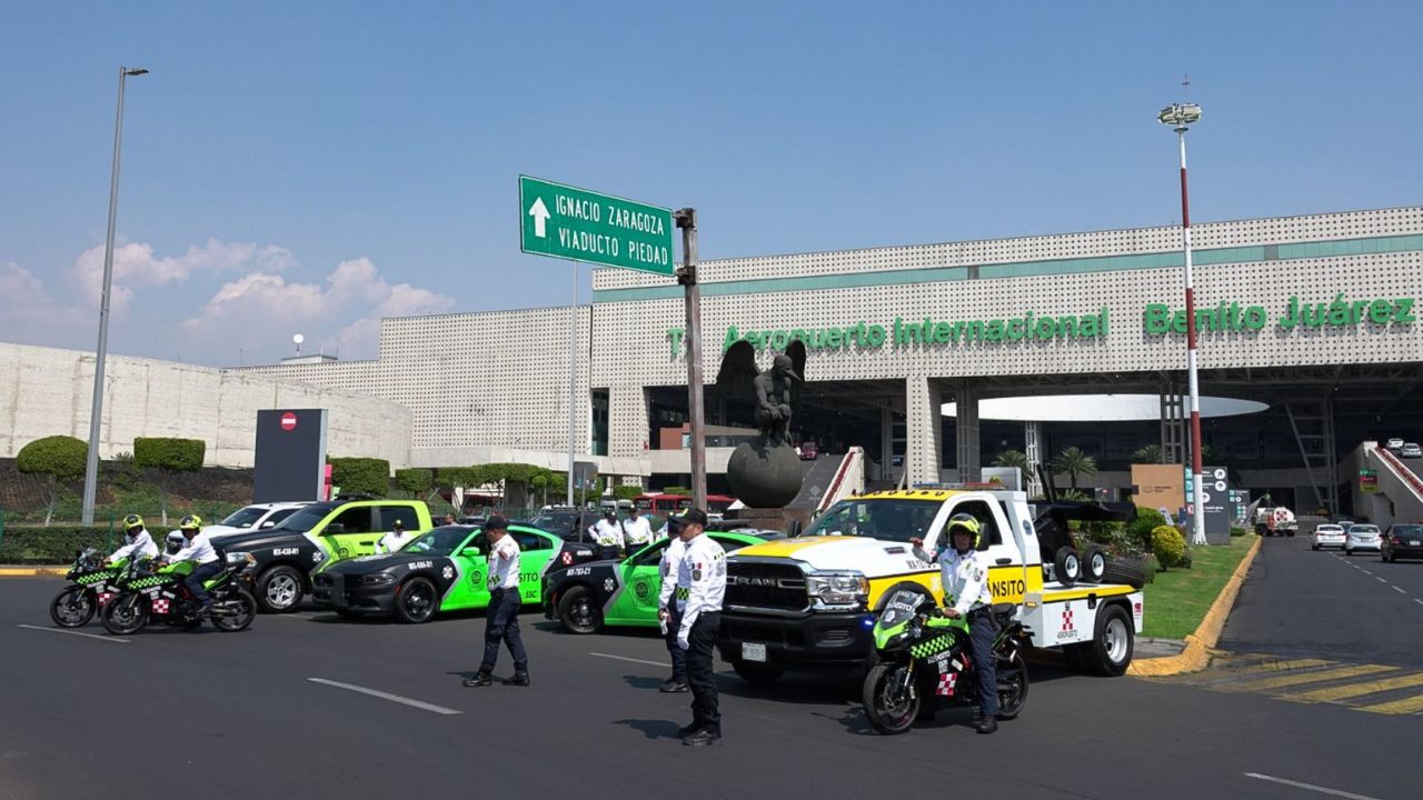 Autoridades mexicanas entregaron al gobierno de EU a José "N", alias el "J3", quien sería líder de una célula del Cártel de Sinaloa.