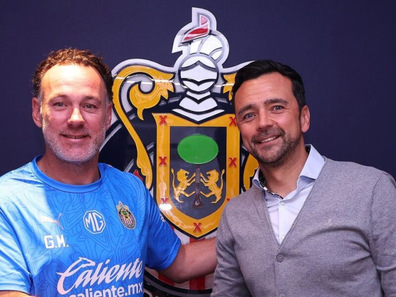 Milito tiene un compromiso total con Chivas