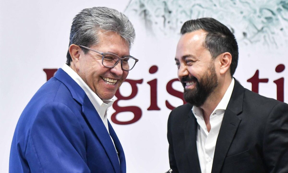 Ricardo Monreal, coordinador de Morena en la Cámara de Diputados, respaldó al vocero de la bancada, el legislador Arturo Ávila.