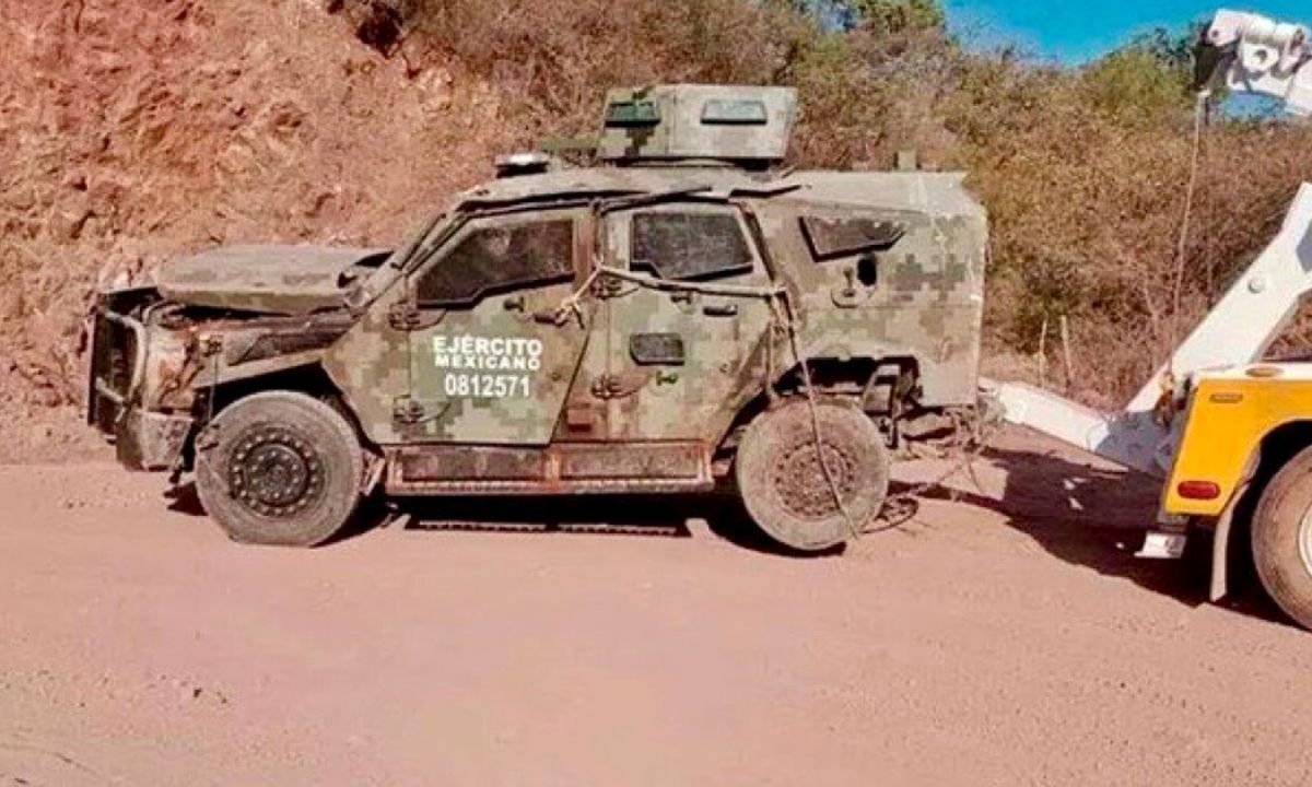 Los soldados viajaban en un vehículo táctico que activó la mina a su paso.