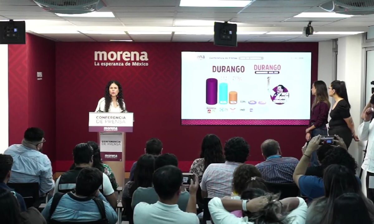 Por unas maletas, Alcalde acusa que Oposición va por fraude en Durango.