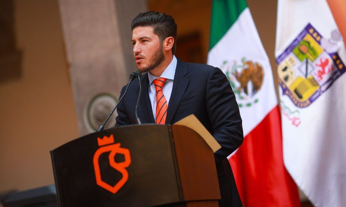 El PRI presentó ocho denuncias por delitos electorales cometidos por el gobernador de Nuevo León, Samuel García, ante la FGR.